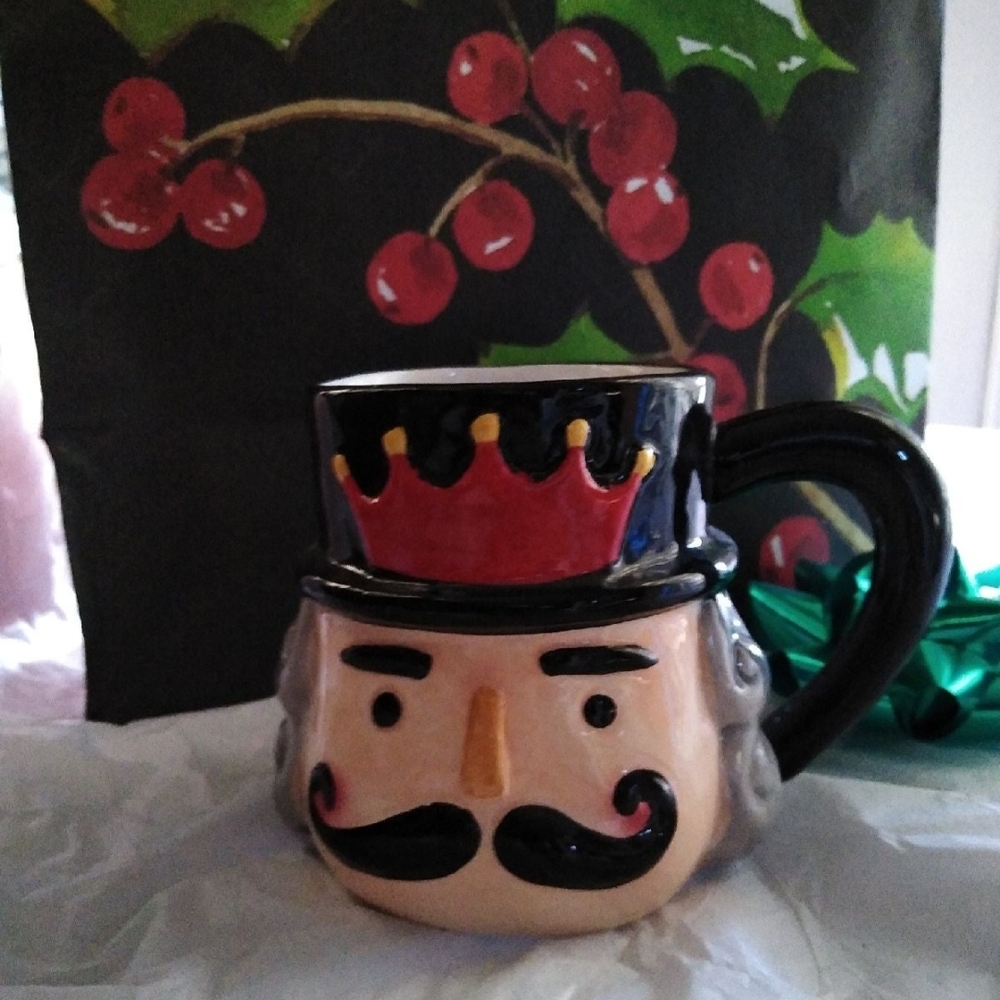 Nutcracker Crown Themed Mug 10oz New